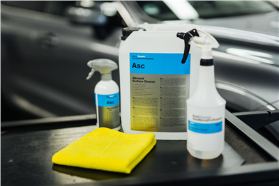 Lahvička s odměrkou Koch 1L