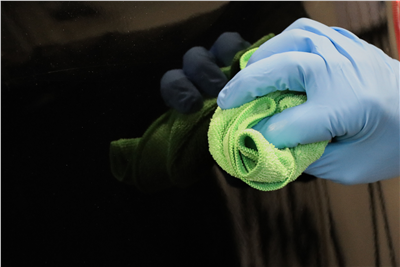 Škrabka plastová na odstranění etiket a lepidla Koch  + náhradní čepele