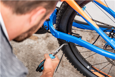 Půlkulaté kleště | Délka 200 mm, indukčně kalené břity